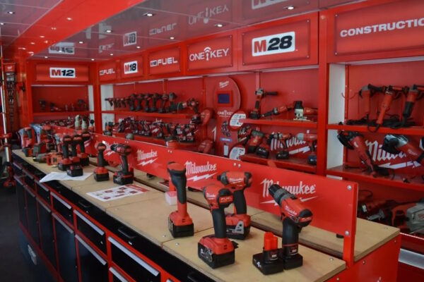 Hoće li Hercegovina ostati bez majstora? Cijene rada skaču, sve češće odlaze raditi na obalu