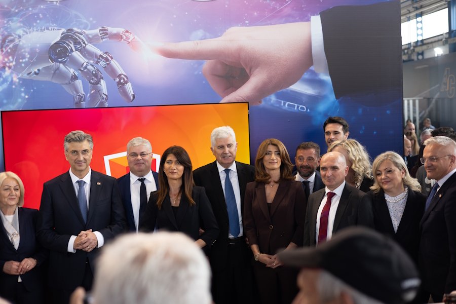 Premijer Plenković u posjeti HT Eronetu